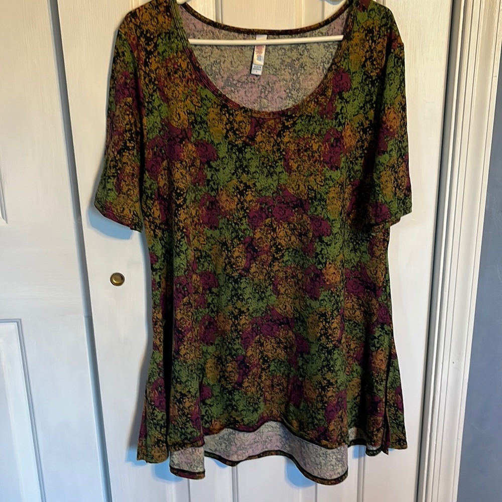 LuLaRoe - Tunic Top